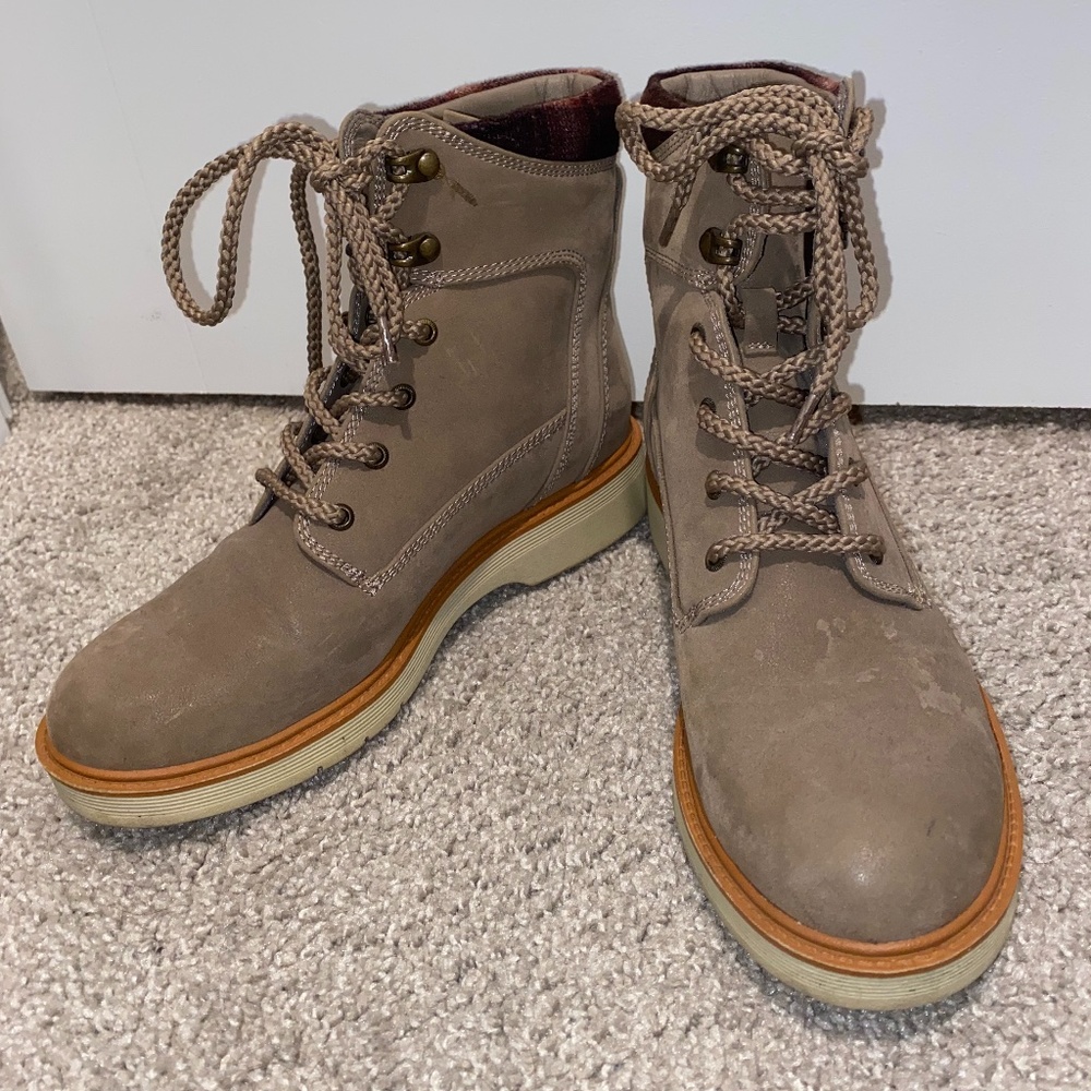 Winter boots